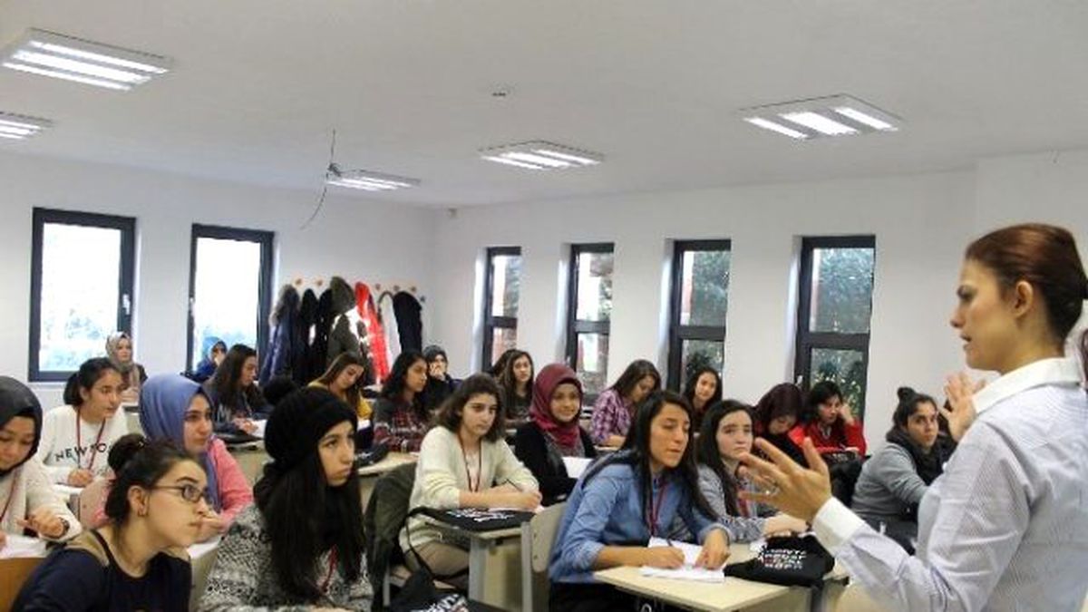 41 Genç 41 Gelecek\'te Ders Zili Çaldı