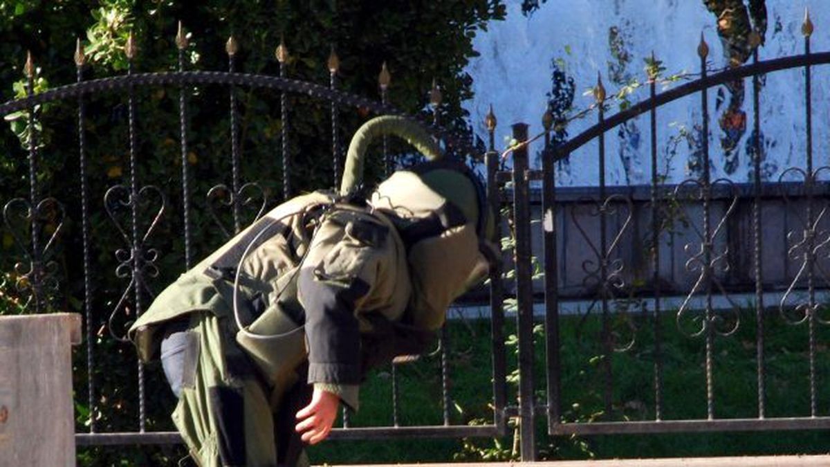 Şüpheli Çantadan Çatal Bıçak Çıktı