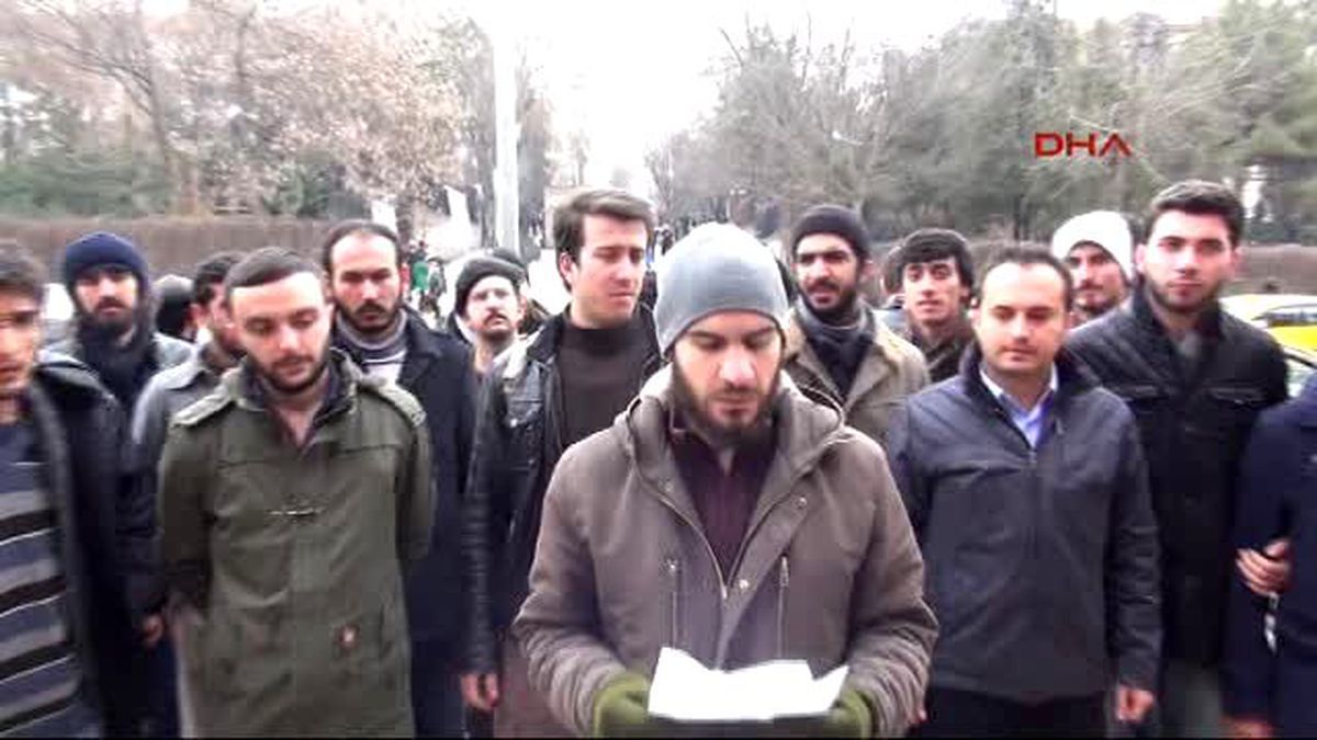 Ankara Üniversitesi\'nde \'Charlie Hebdo\' ve \'Dink\' Gerginliği