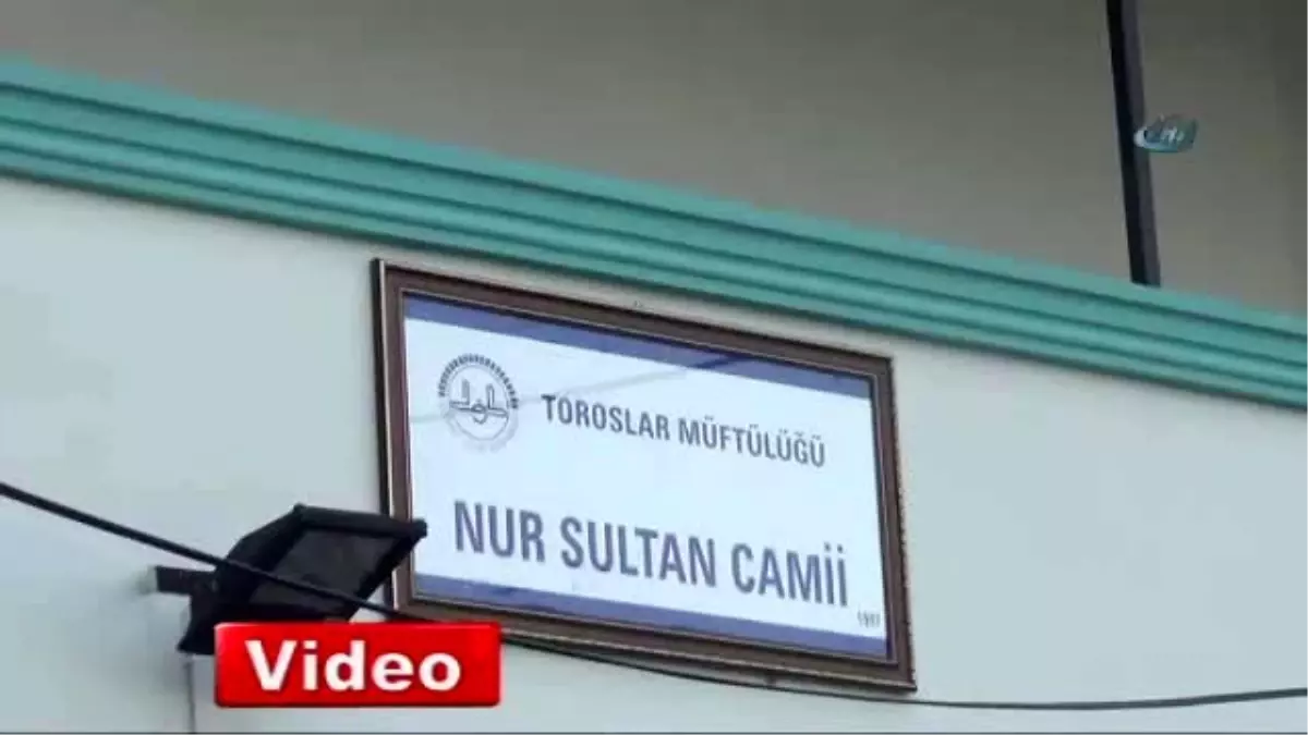 Cami Tuvaletinde Altın Vuruş