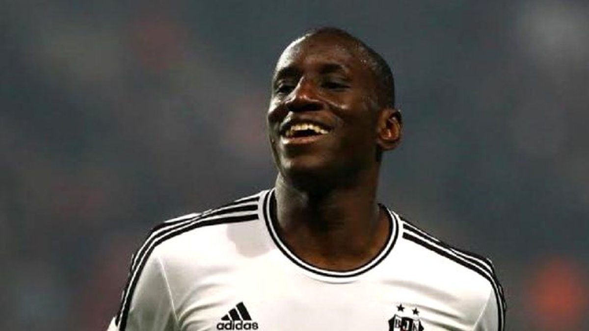 Demba Ba: Transfer Teklifleri ile İlgilenmiyorum