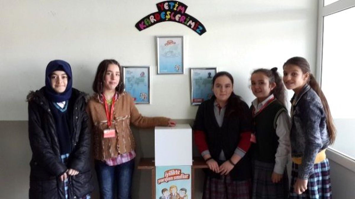 Görmedikleri Kardeşlerine El Uzattılar