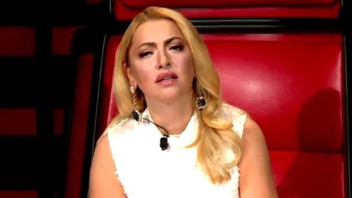 Hadise Esra\'yı Öve Öve Bitiremedi