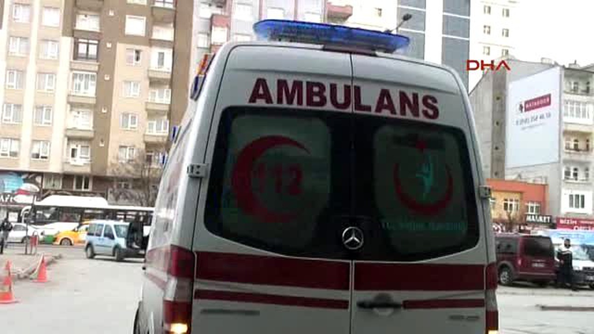 İcralık Olan Öğretmen Bankada Harakiri Yaptı