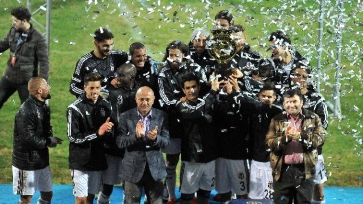 International Royal Cup Şampiyonu Beşiktaş