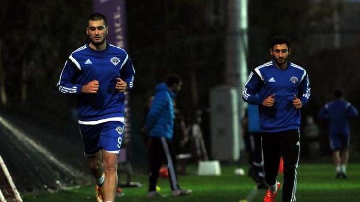 Kasımpaşa\'da Veysel İlk Antrenmanına Çıktı
