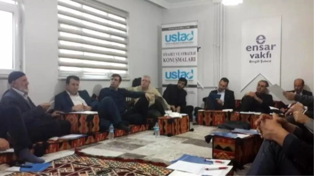 Siyaset ve Strateji Konuşmaları