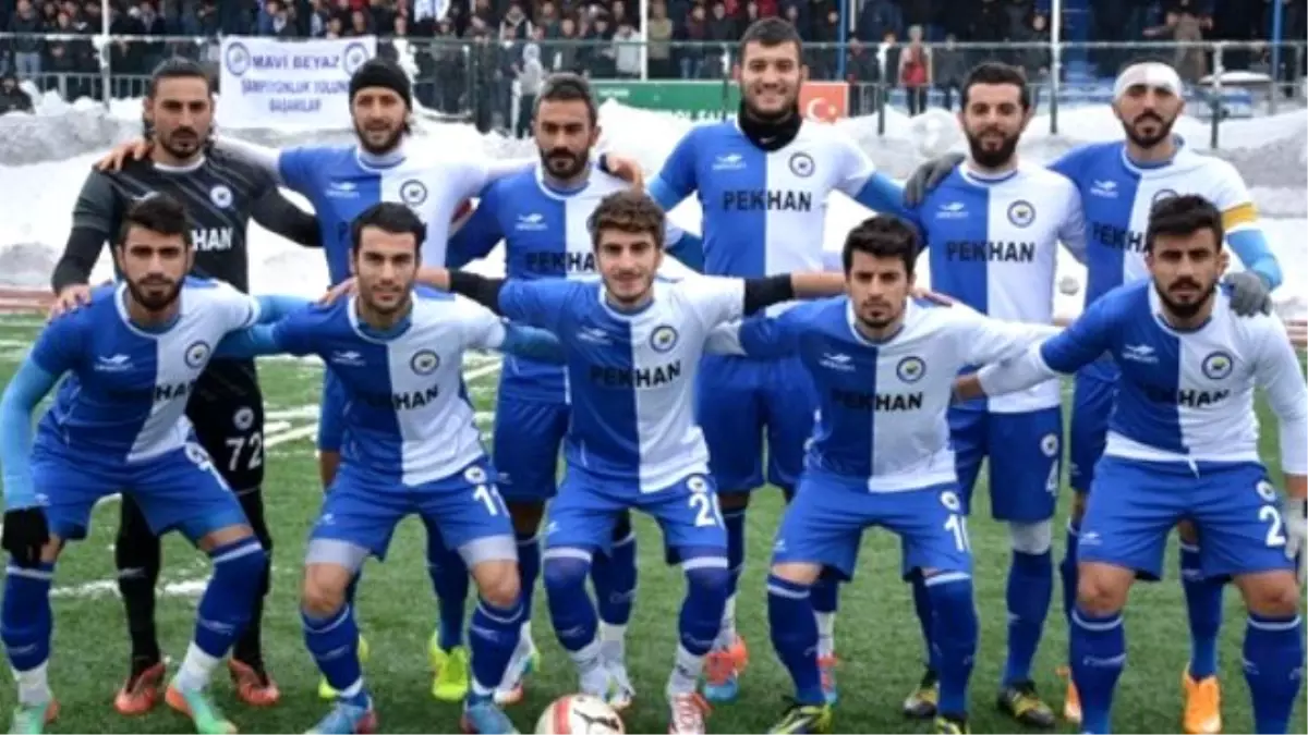 Tatvan Gençlerbirliği Spor Farklı Kazandı