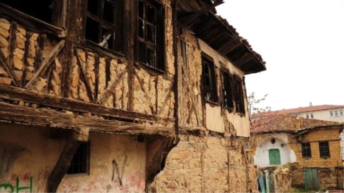 Yozgat\'ta Tarihi Yapılar Restore Ediliyor