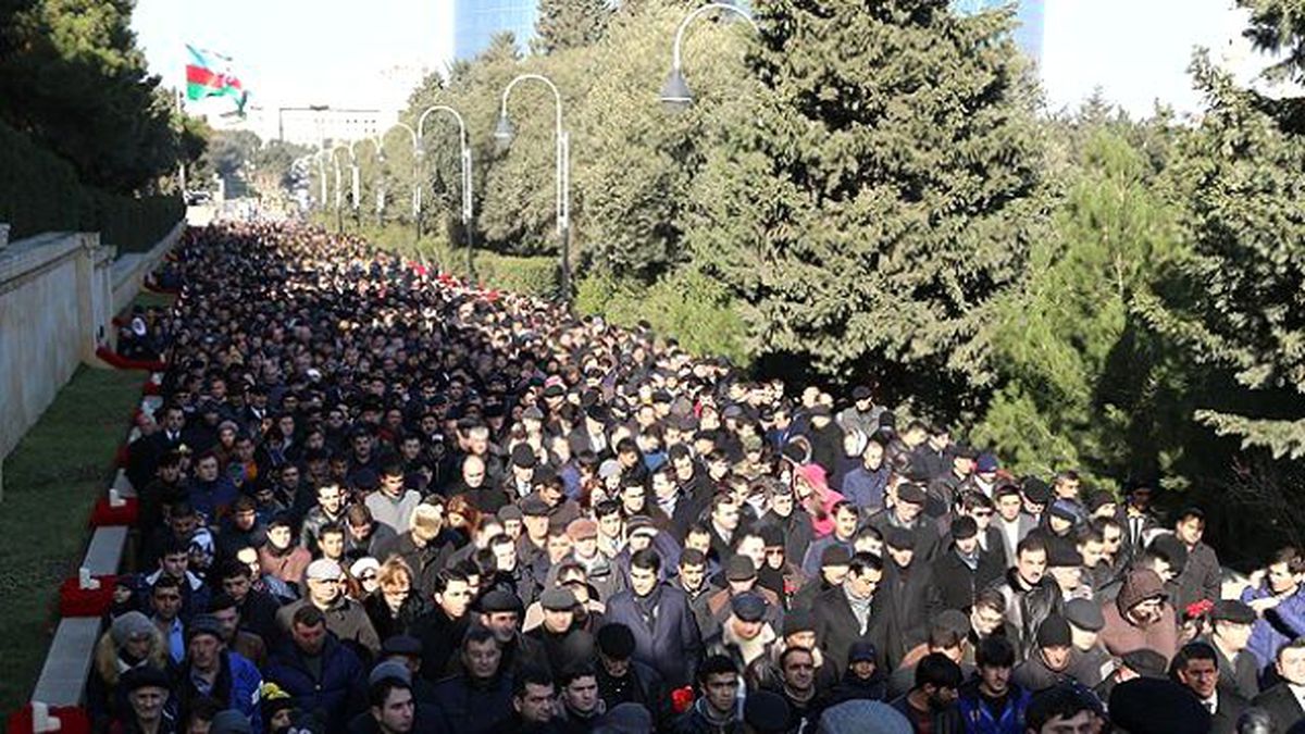Azerbaycan\'da 20 Ocak Katliamının Kurbanlarını Anılıyor