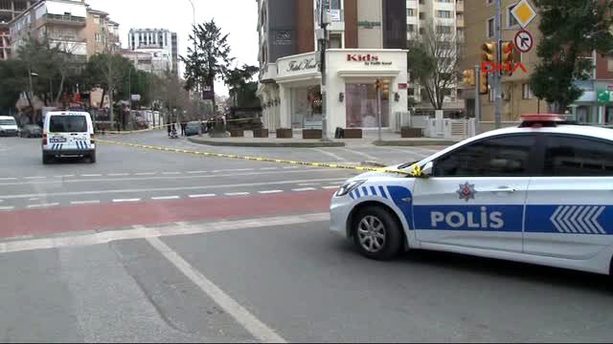 Kadıköy ve Maltepe\'de Şüpheli Paket Alarmı