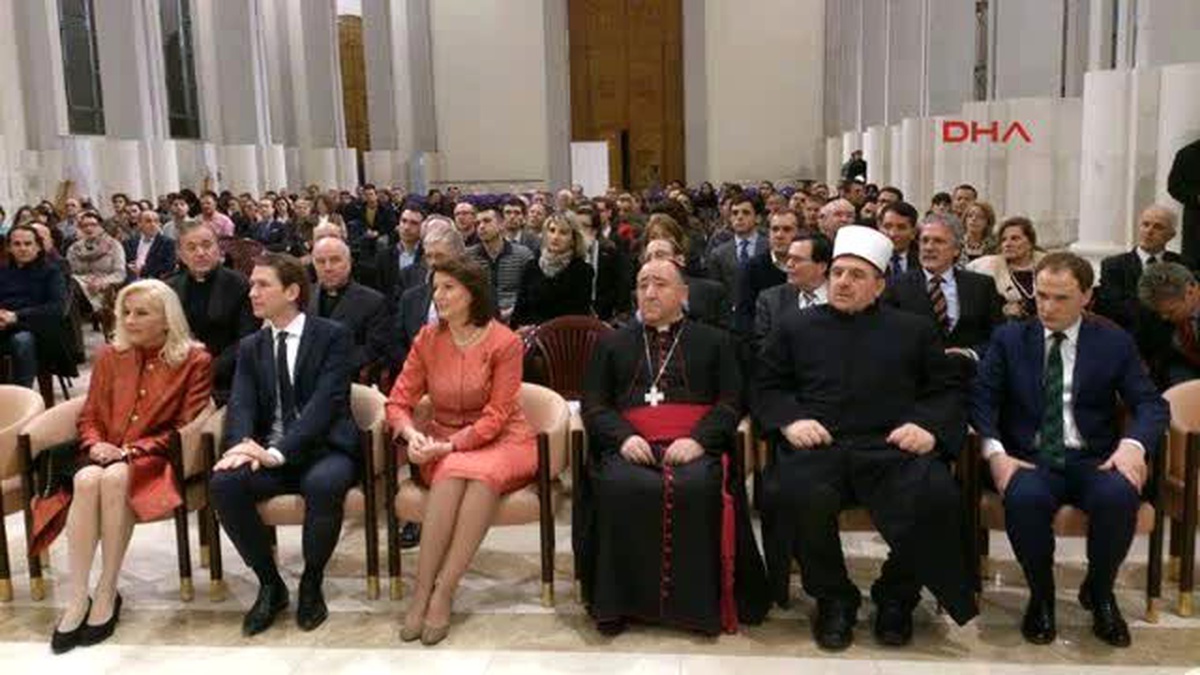Kosova Cumhurbaşkanı Yahyaga ve Avusturya Dışişleri Bakanı Kurz Sergi Açılışına Katıldı