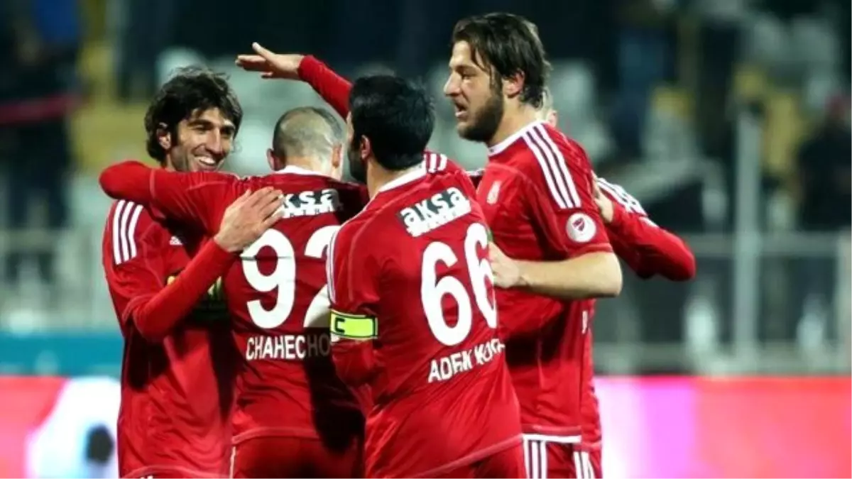 Sivasspor Kombine Fiyatlarını 40, 70 ve 100 TL Olarak Belirledi