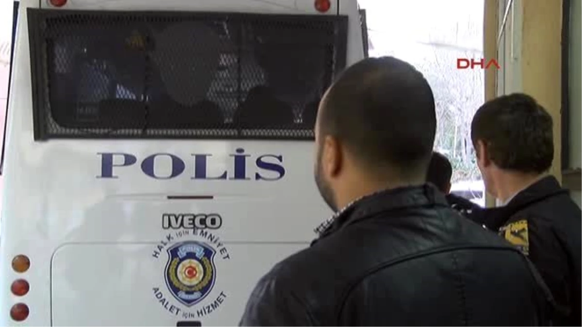 Terör Operasyonunda Gözaltına Alınan 11 Kişi Sağlık Kontrolünden Geçirildi