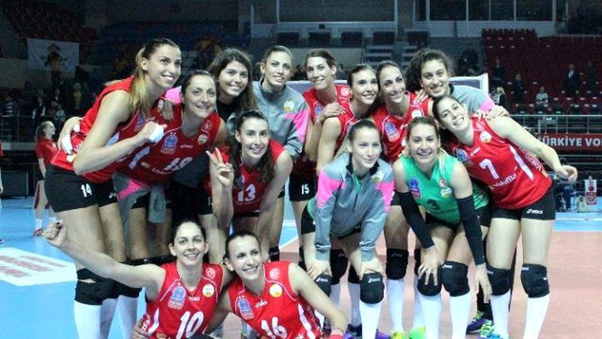 VakıfBank, Piancenza\'yı 3-2 Mağlup Etti
