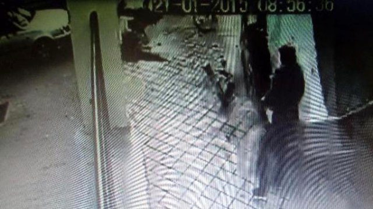 Alkollü Sürücü 3 Takla Atıp, Kaldırımdaki Öğrenciye Çarptı