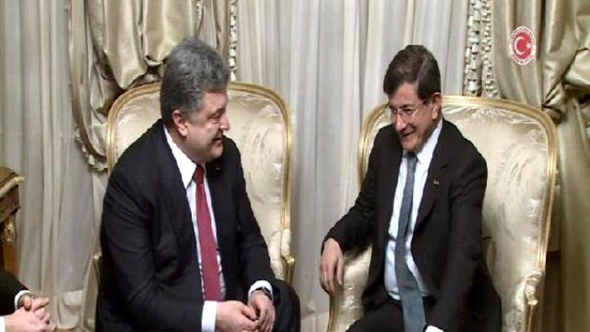 Başbakan Davutoğlu, Ukrayna Cumhurbaşkanı Petro Poroşenko ile Görüştü