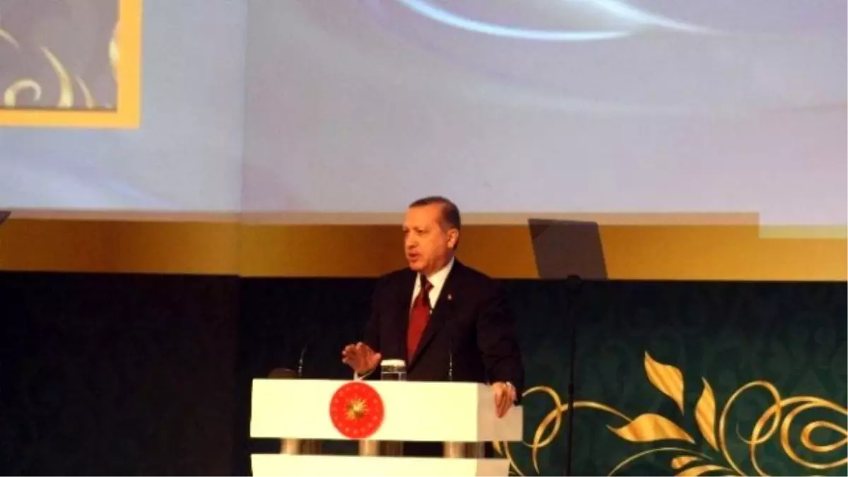 Cumhurbaşkanı Erdoğan: "Karikatür Çizdiler Diye Katletmek Ne Kadar Terör İse, Kutsallara Saldırmak...