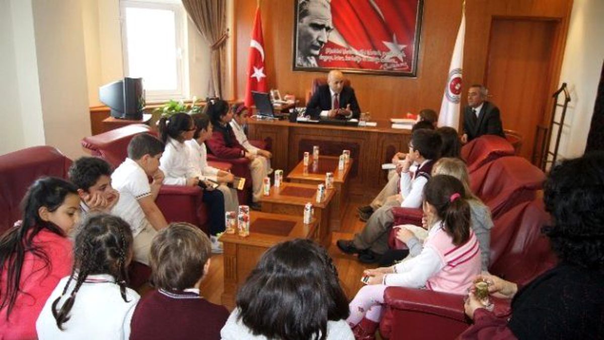 Didimli Öğrenciler Değerler Eğitimi Kapsamında Didim Adliyesini Ziyaret Etti