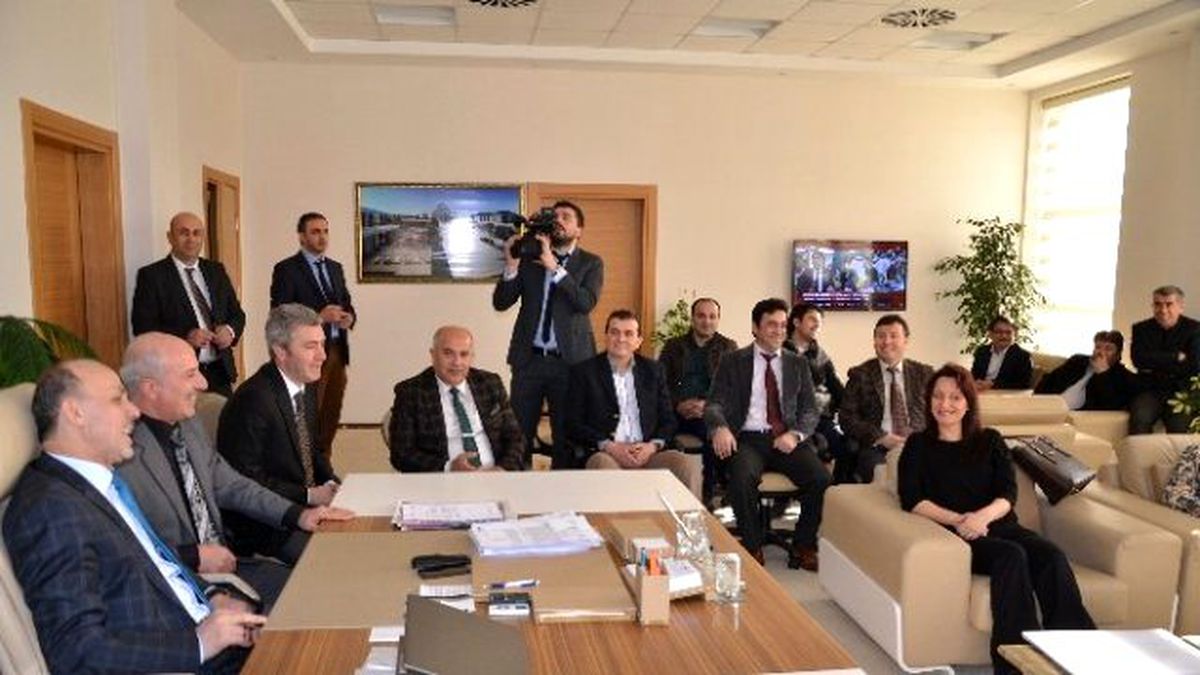 Erenler İlçe Teşkilatından Öztürk\'e Ziyaret