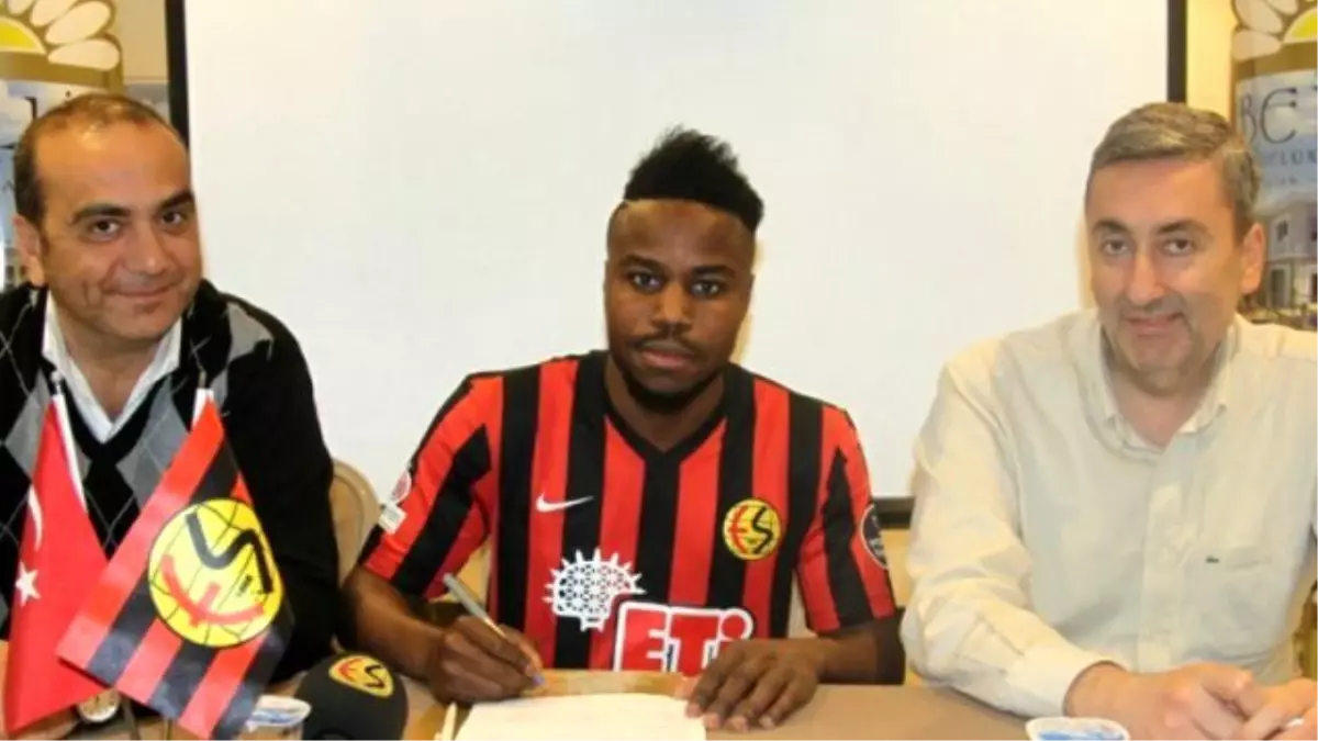 Eskişehirspor Toko ile İmzaladı