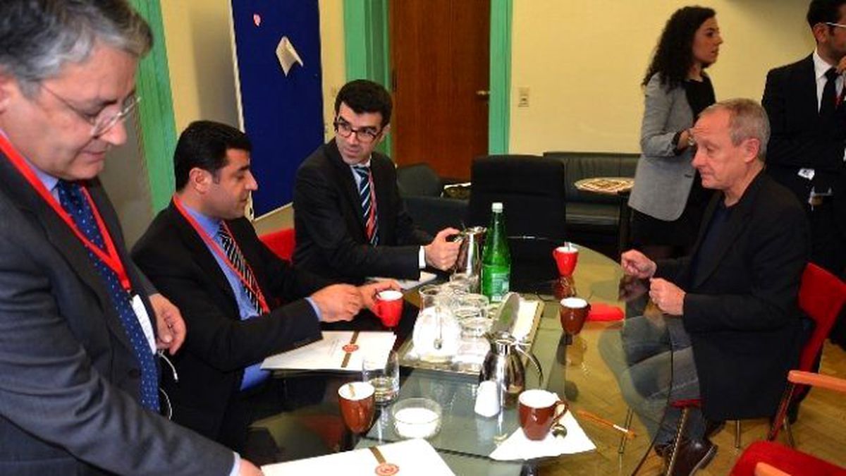 Hdp Eş Genel Başkanı Selahattin Demirtaş Açıklaması
