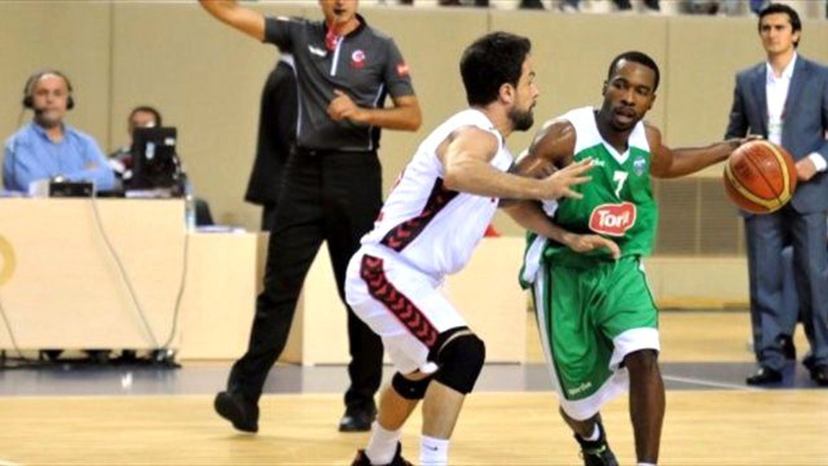 Konyasporlu Joshua Mayo\'nun Türkiye\'ye Girişi Yasaklandı
