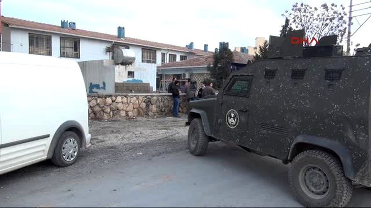 Nusaybin\'de Çocuklar Buldukları Mayını Hurdacıya Satmaya Kalkıştı