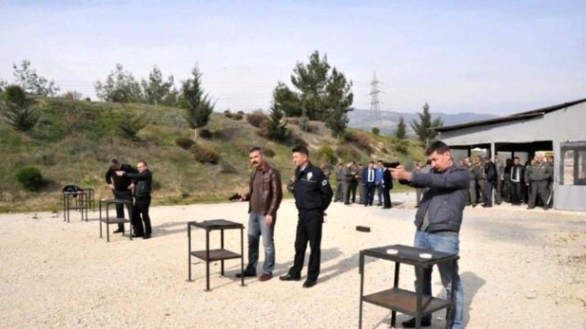 Orman Muhafaza Memurları Pomem\'de Silah Eğitimi Alıyor