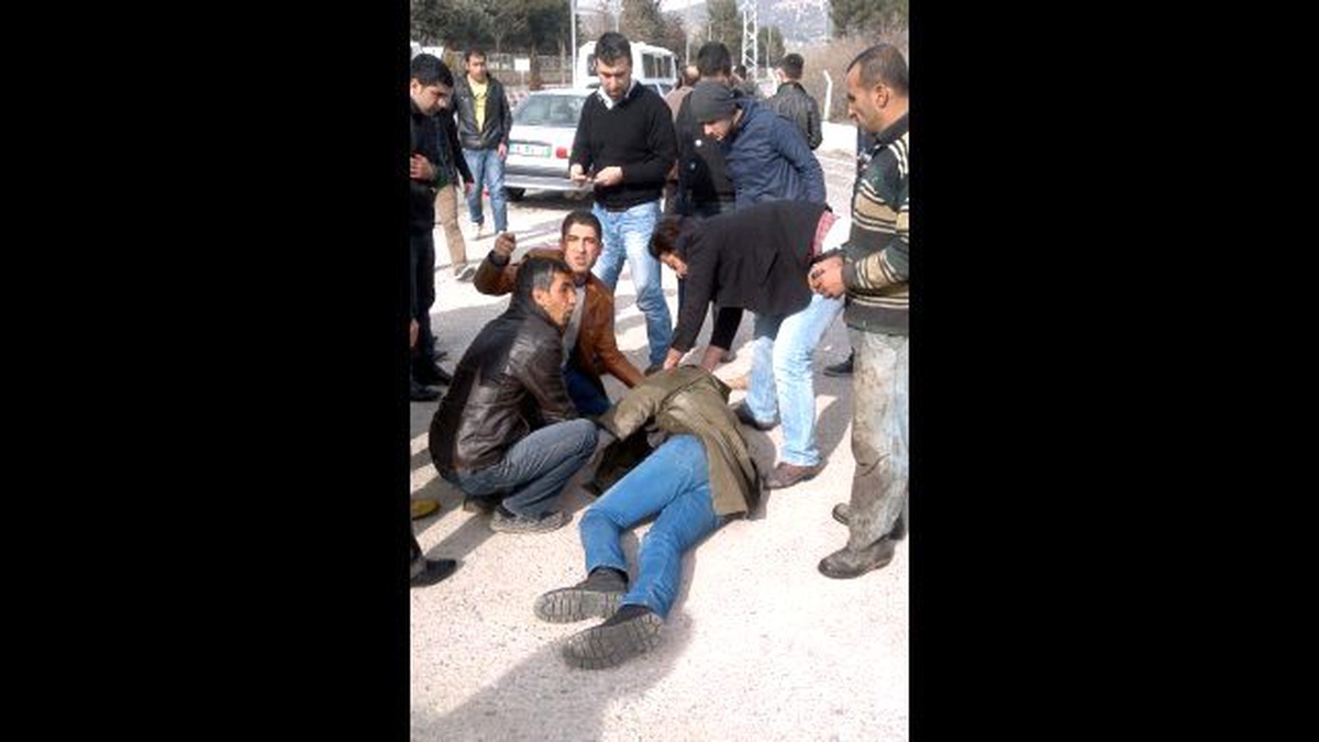 Adıyaman\'da Otomobil ile Motosiklet Çarpıştı: 2 Yaralı