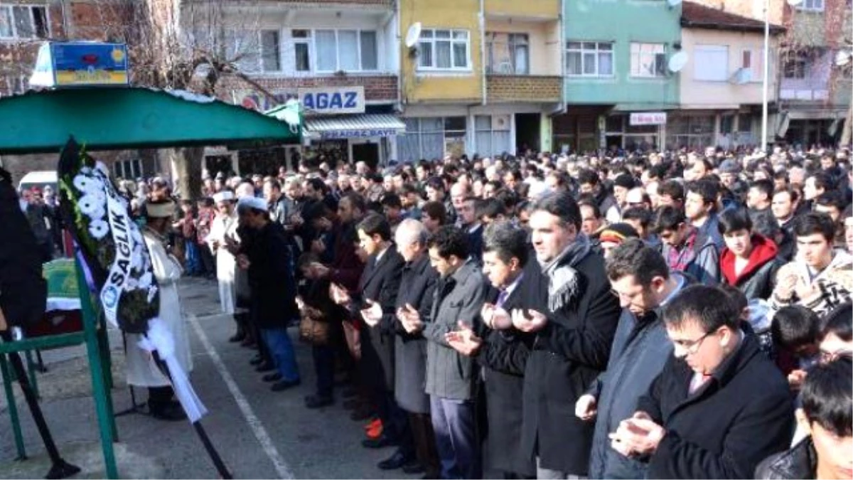 Servis Kazasında Ölen Furkan Toprağa Verildi