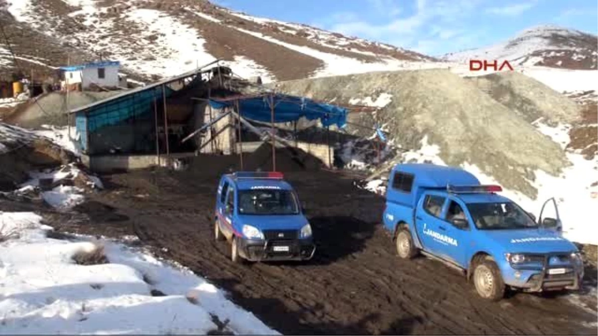 Sivas\'ta Kömür Madeninde Göçük 1 Ölü, 1 Yaralı