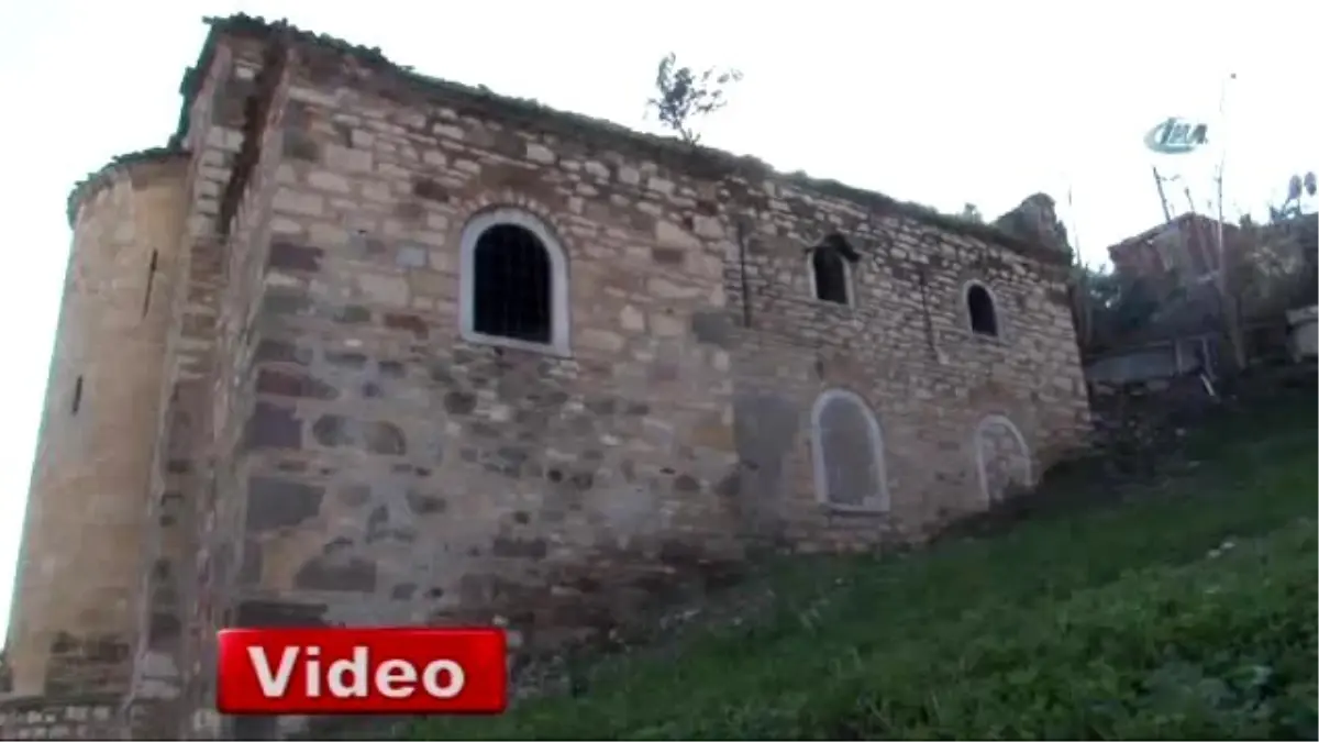 Tarihi Kilise Ahır Oldu