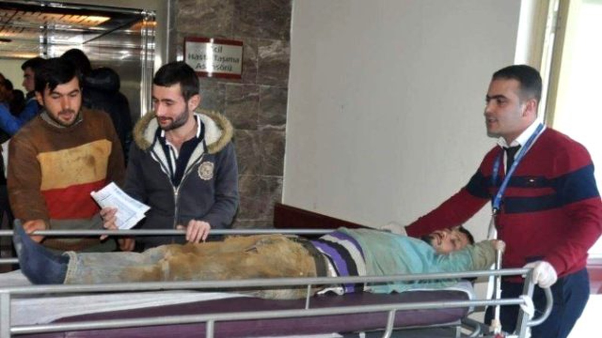 Adıyaman\'da Baraj İnşaatında Çalışan İşçi Dengesini Kaybederek Düştü