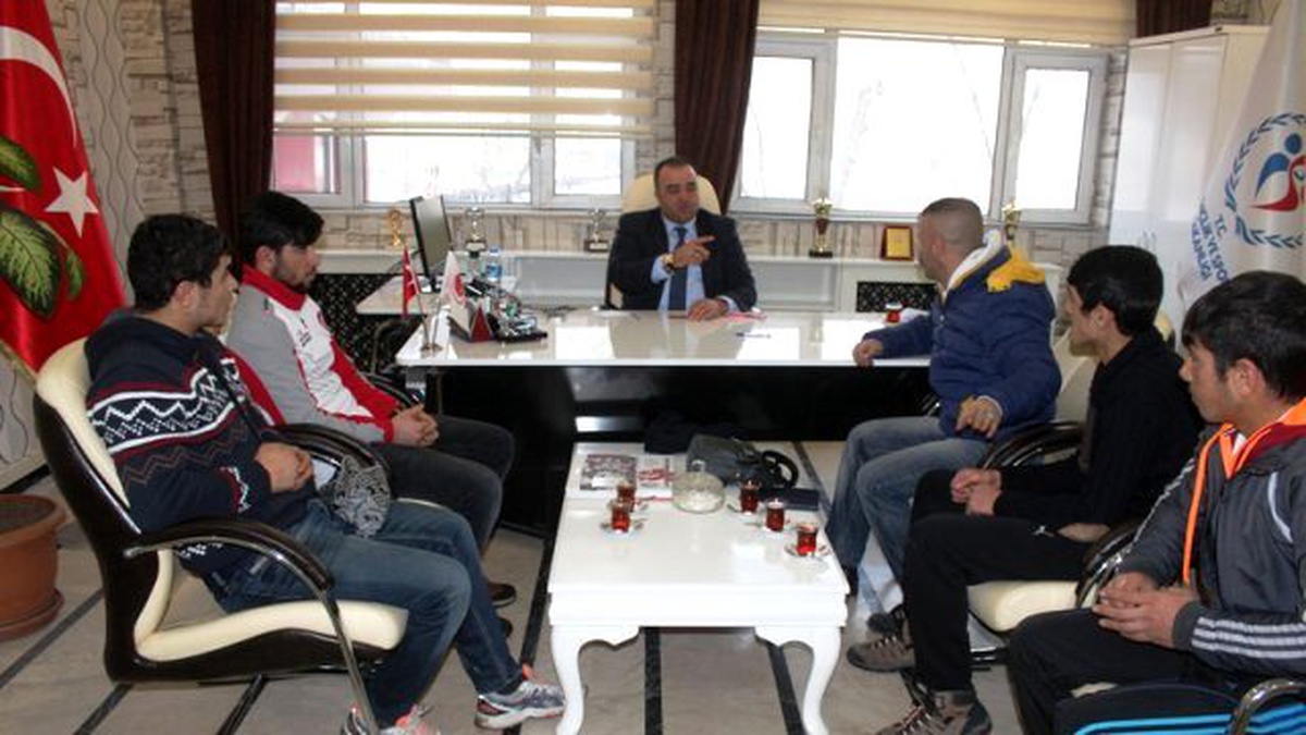 Ağrı\'lı Güreş\'çi Aytekin Haman Türkiye 3. Sü Oldu