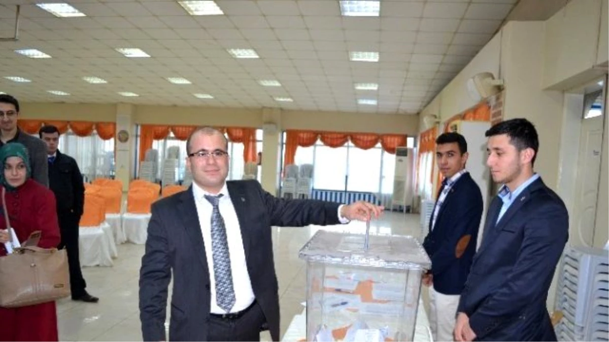 AK Parti Kırkağaç Gençlik Kolları Başkanı Ahmet Kılınç Oldu