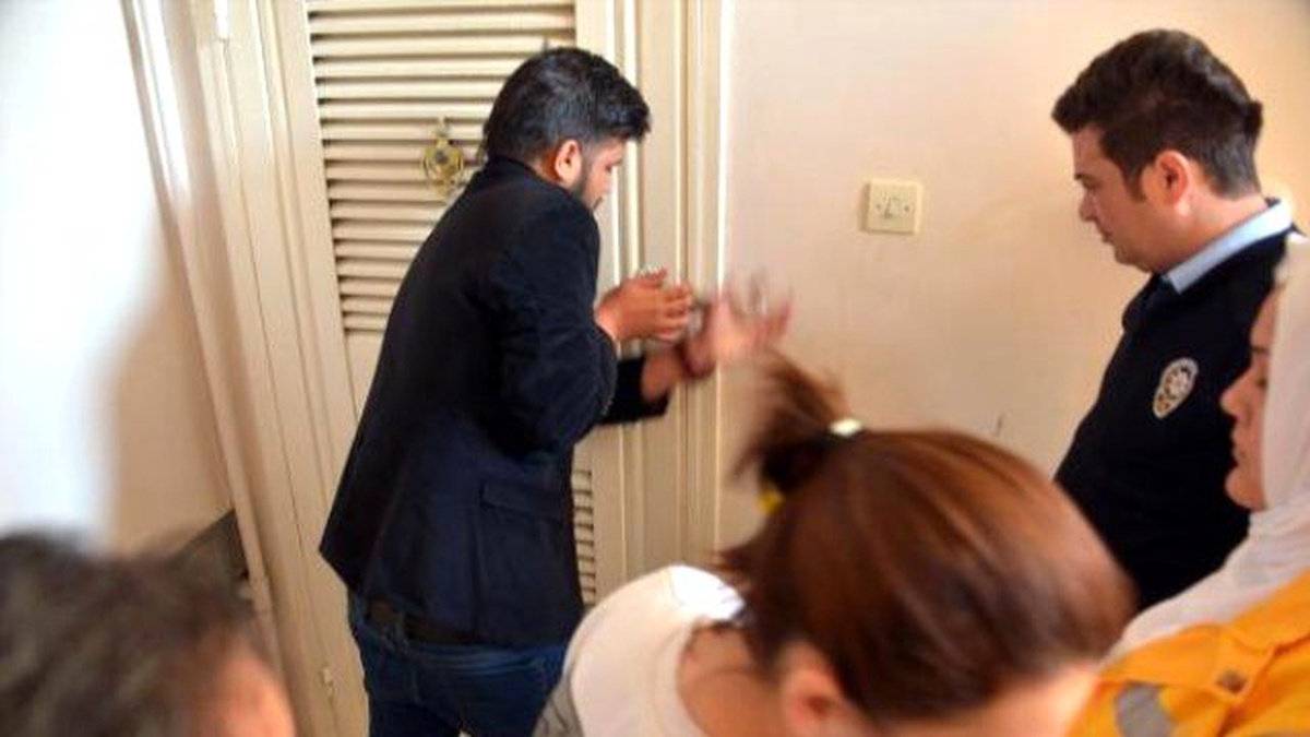 Anne Hasta Bebeğiyle Evde Mahsur Kaldı