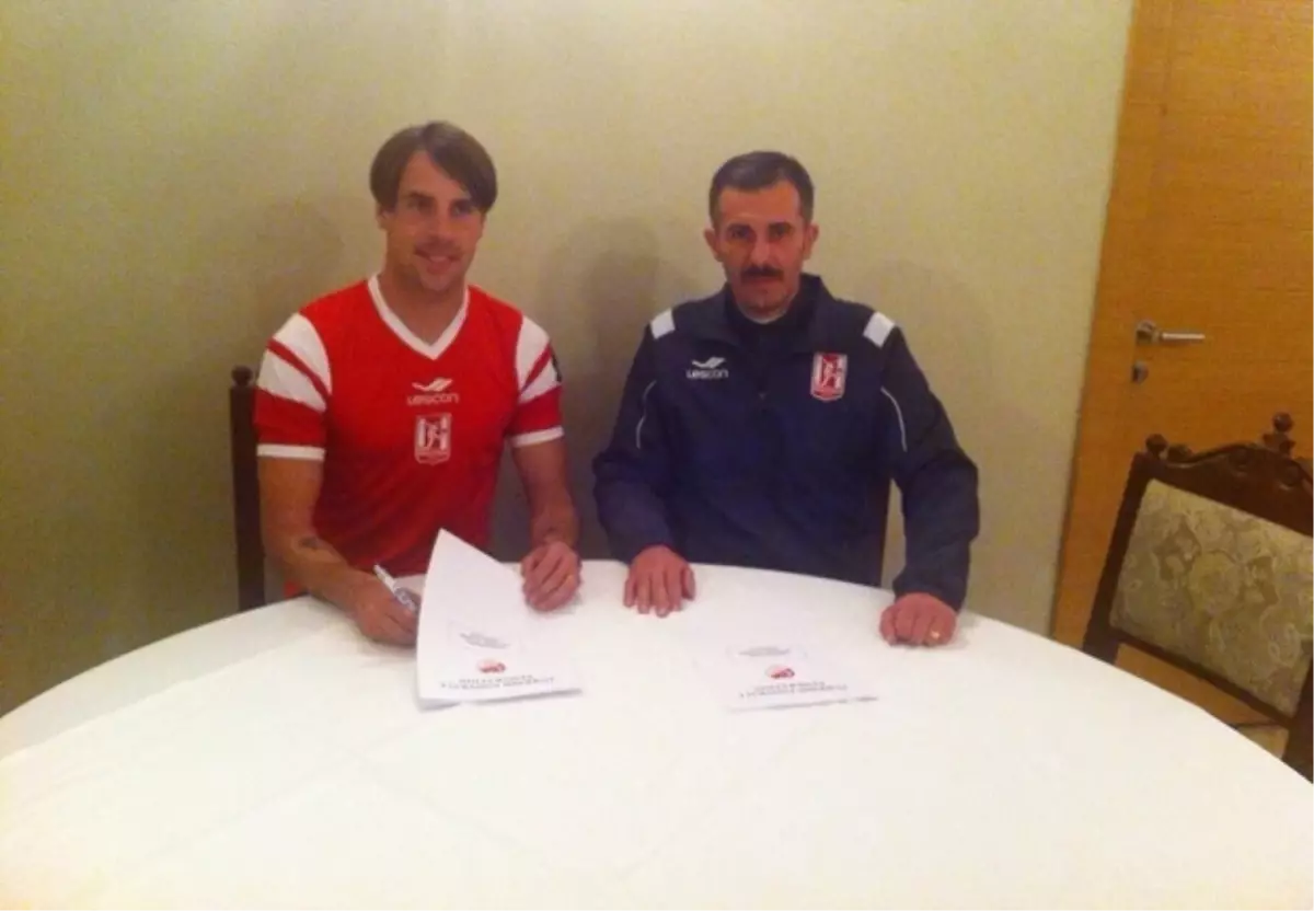 Balıkesirspor\'a Portekizli Orta Saha