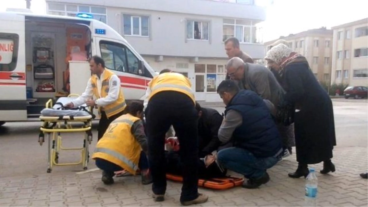 Bandırma\'da Trafik Kazası: 2 Yaralı
