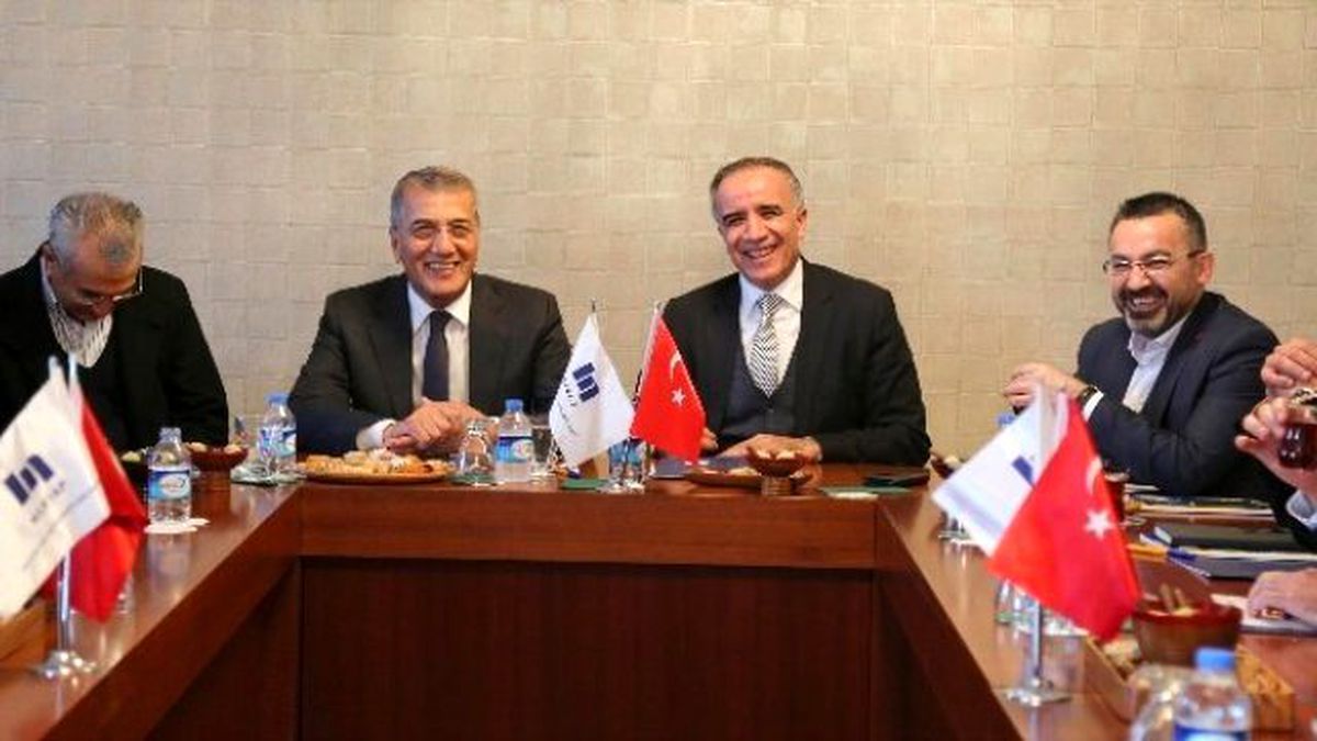 Başkan Tarhan\'dan \'Kent Estetiğine Duyarlı Olun\' Çağrısı