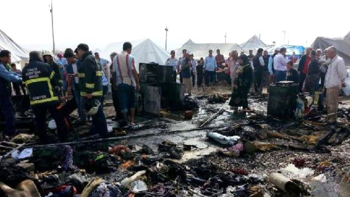 Çadır Kentteki Yangında, Suriyeli 3 Yaşındaki Ahmet Öldü, Kardeşi Yaralandı