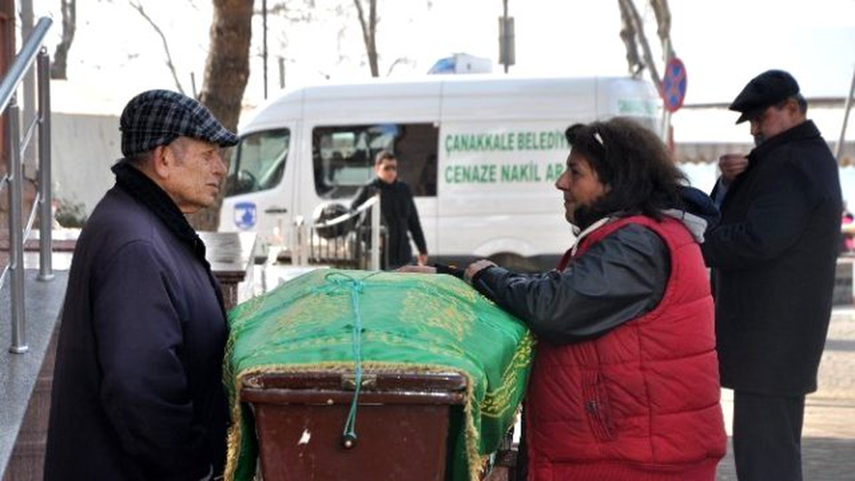 Çanakkale\'nin En Yaşlı Doktoru Hayatını Kaybetti