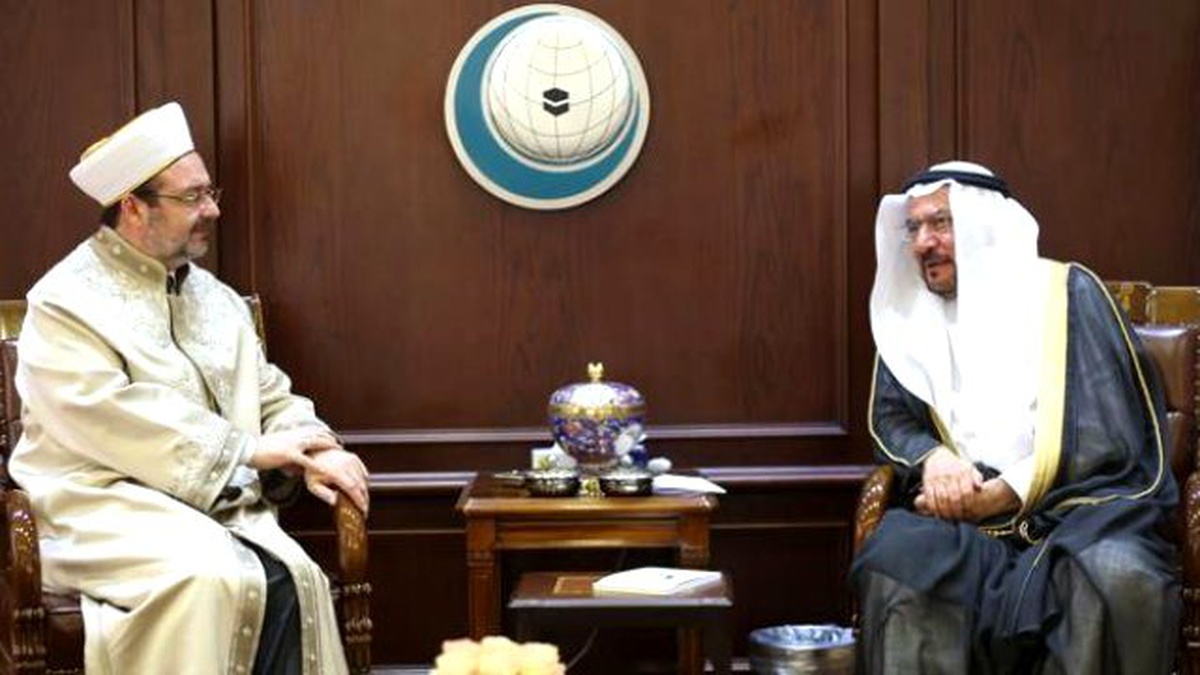 Diyanet İşleri Başkanı Görmez, Cidde\'de İit Genel Sekreteri Medeni ile Görüştü