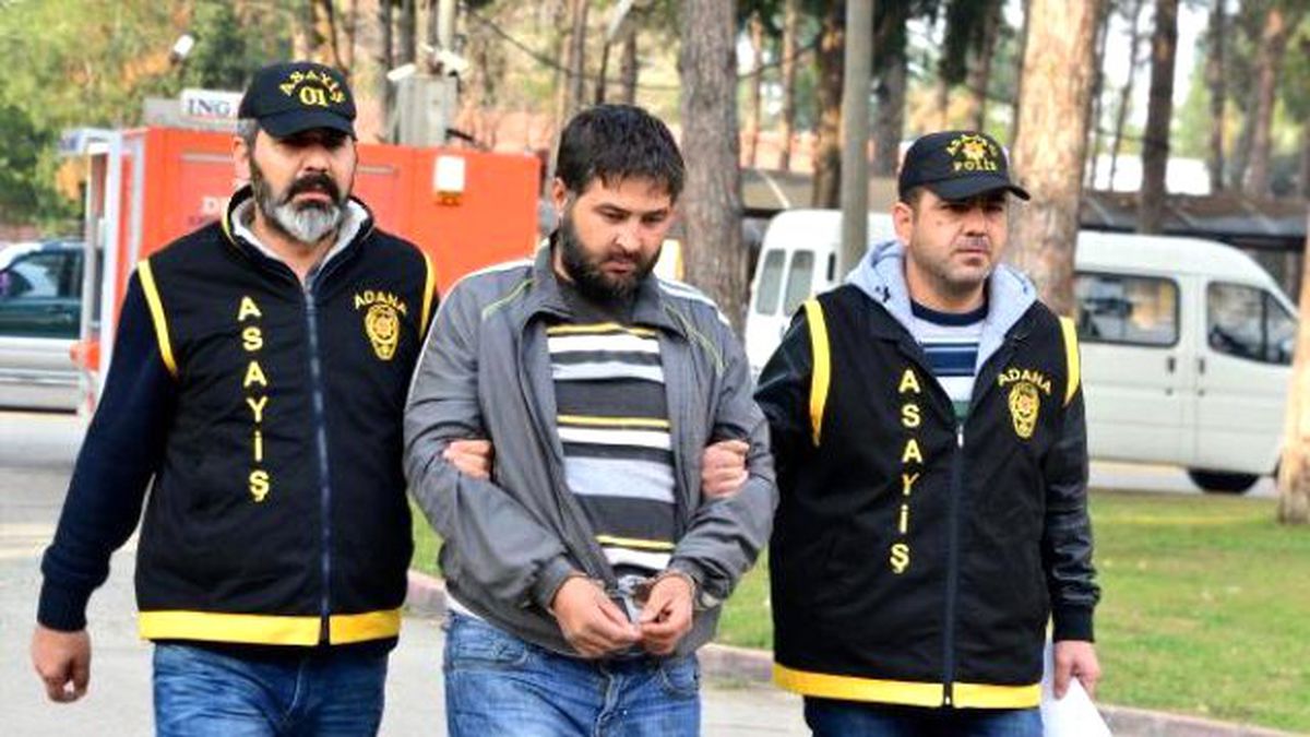 Fuhuş Yaparken Yakalanan Kadını Kocası Pazarlıyormuş