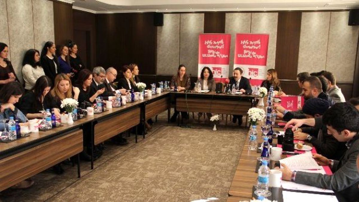 Hiç" Ödülleri Sahibini Bekliyor