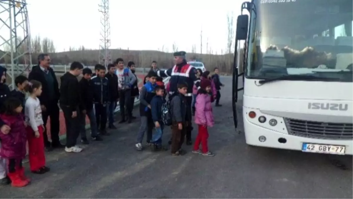 Jandarma Trafikten Öğrencilere Eğitim Semineri