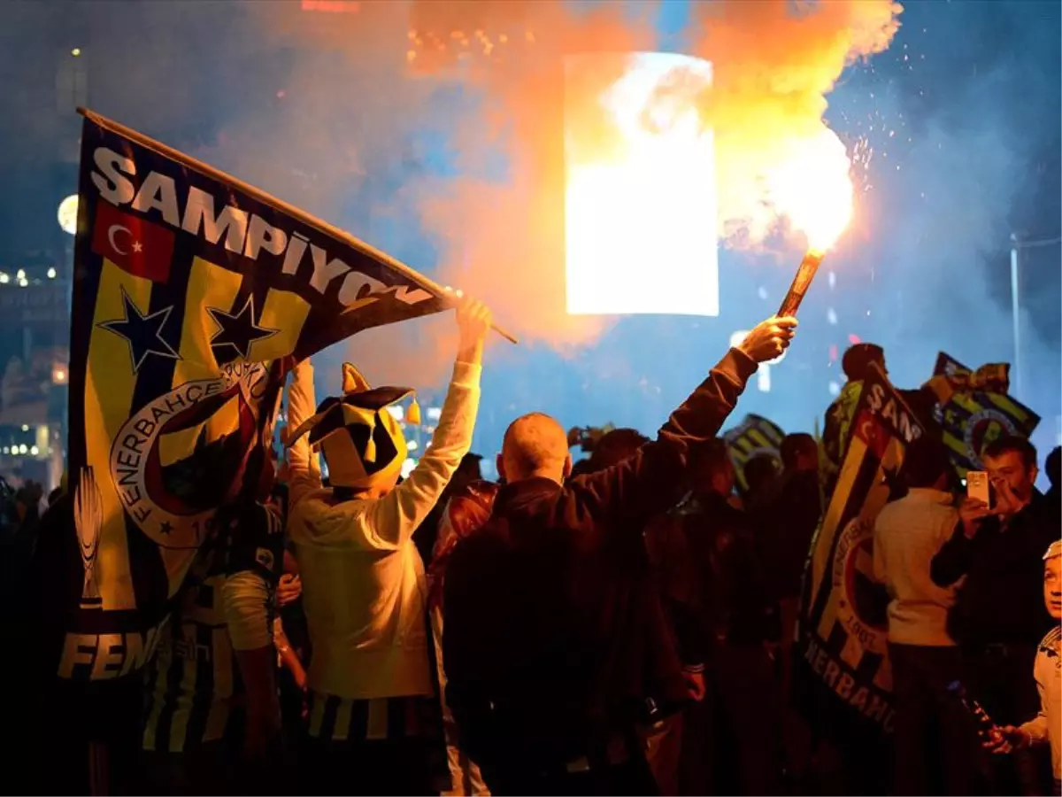 Mahkemeden Fenerbahçeli Taraftar Grubuna Yasak!