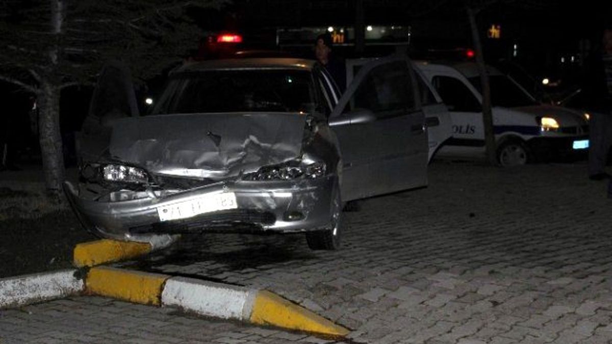 Seydişehir\'de Trafik Kazası: 2 Yaralı