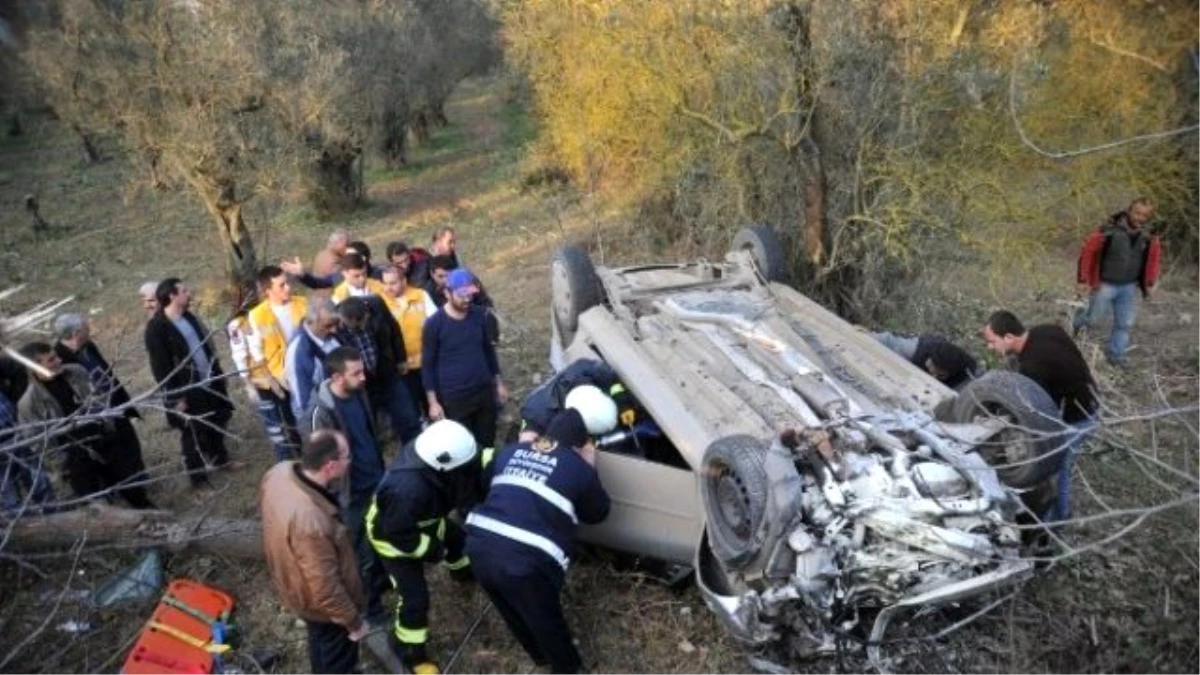 Ters Dönen Otomobilin İçinde Can Pazarı