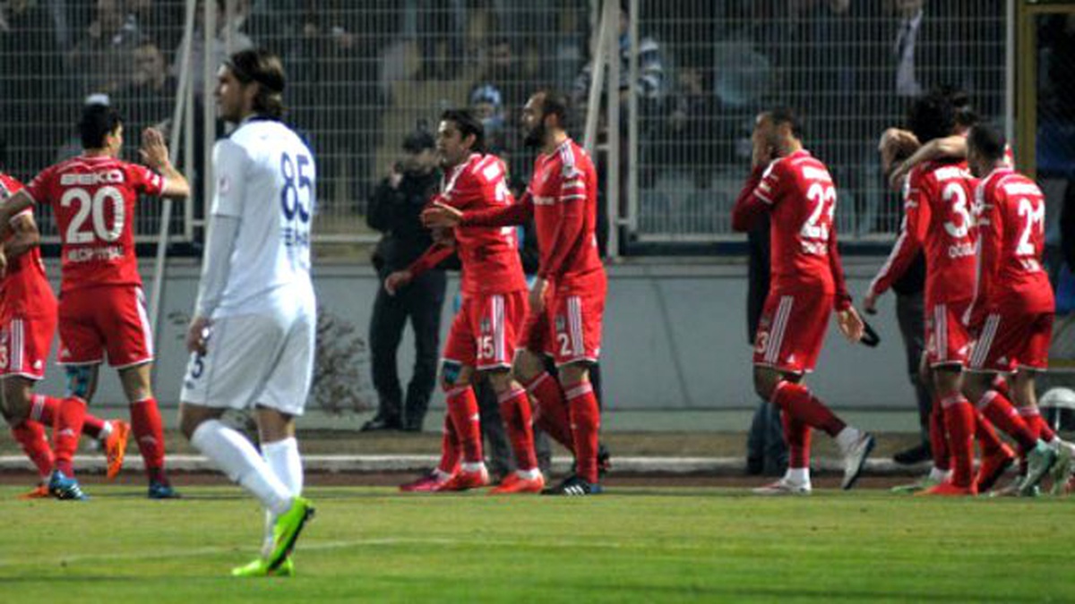 Türkiye Kupası F Grubu: Adana Demirspor 1-4 Beşiktaş